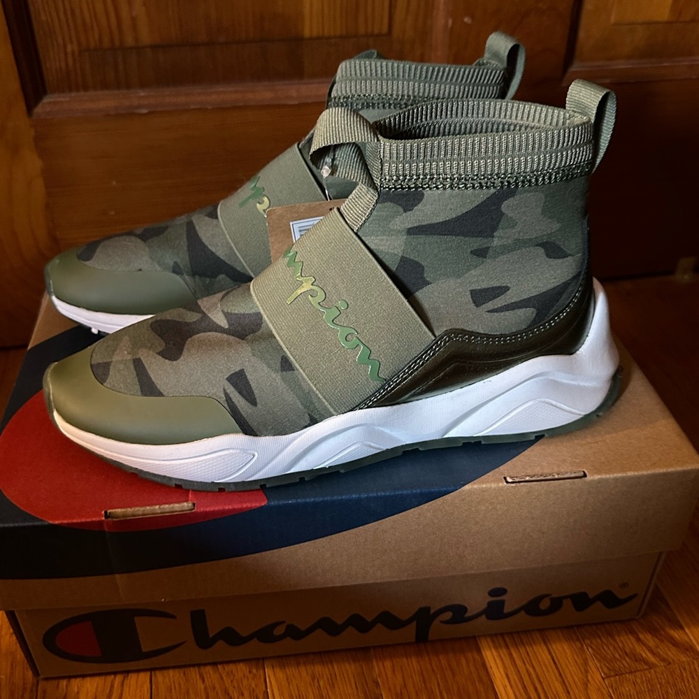 Champion Sneakers